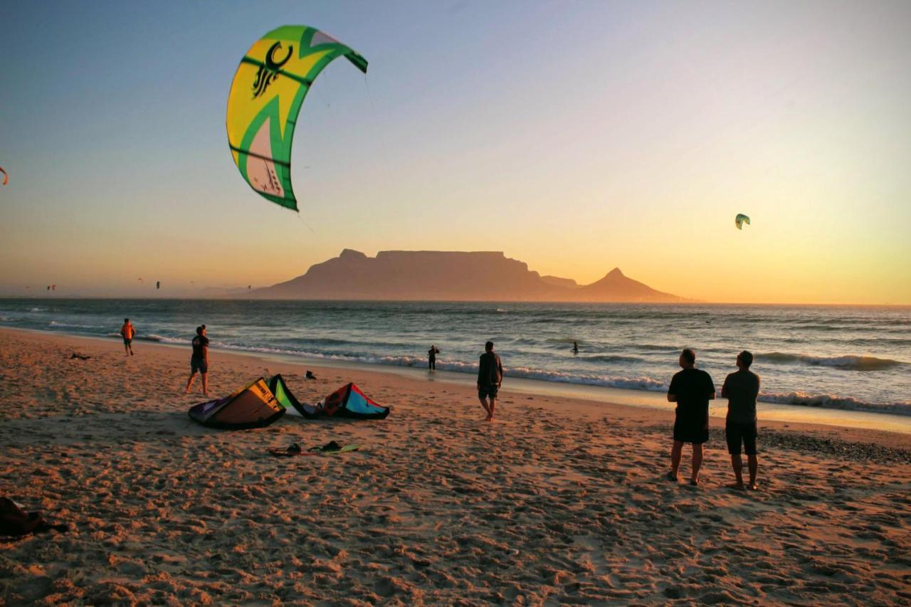 Beach Daze Lägenhet Bloubergstrand Exteriör bild